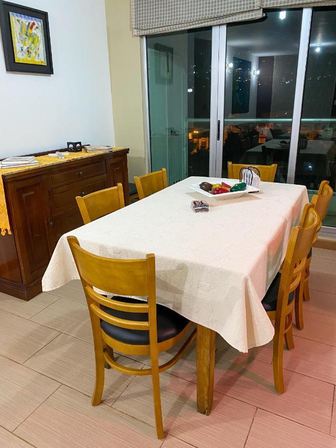 2 Rooms, 1 King Size Bed, 64" Smart Hdtv Гватемала Экстерьер фото